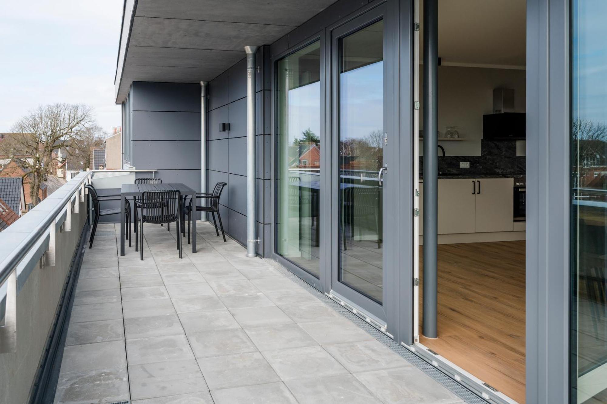 Apartments By Altes Zollamt Husum  Bagian luar foto